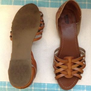 Mossimo Supply Co. Shoes - Mossimo Huarache flats Mossimo Supply Co. Shoes - Mossimo Huarache flats